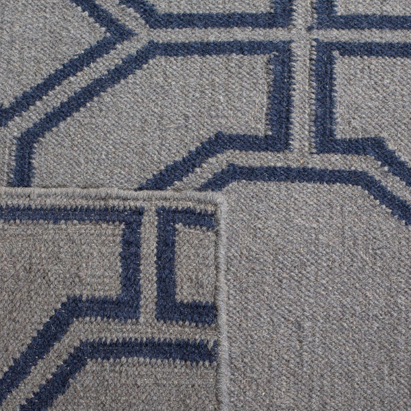 Safavieh Dhurries Handwoven Wool Area Rug - Elegant Geometric Design For Modern Home Decor And Comfort Grey ,Dark Blue Wool Dhu860c-3