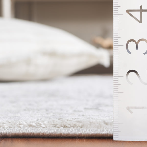 Safavieh Diamond Traditional Ivory & Grey Area Rug – 5'3" X 7'6" – Elegant, Durable, Power-loomed Design Ivory ,Grey Polyester Dia152a-5