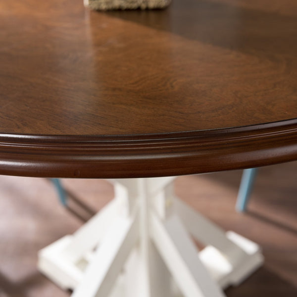 Safavieh Barrisdale Rubberwood Farmhouse Dining Table With Two Tone Antiqued Finish Seats Four DN0897