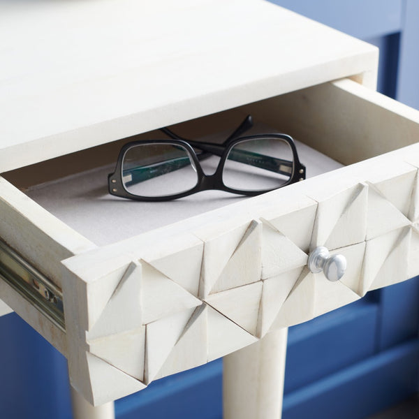 Safavieh Zinnia Desk - Sculptural Modern Design With Geometric Accents, Open Shelf For Stylish Functionality White Wash/Silver DSK9000B