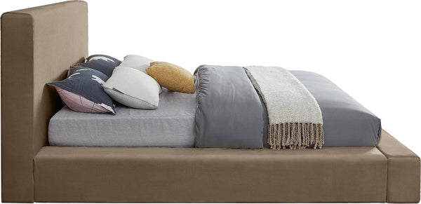 Meridian Furniture Dorian Queen Bed Low Profile Velvet Upholstered Frame with Slatted Support for Modern Bedrooms Taupe DorianTaupe-Q