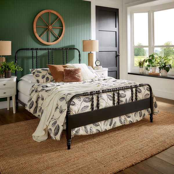 Weimer Iron Spindle Bed Powder Coated Metal Frame for Classic Bedroom Decor