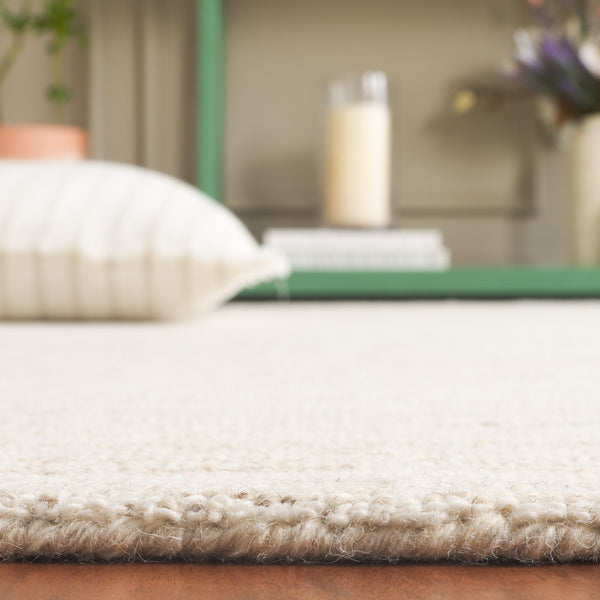 Safavieh Ebony Luxurious Modern Elegance Runner Rug In Soft Ivory And Beige For Timeless Home Décor Ivory ,Beige 85% Wool,15% Cotton Ebn139a-29