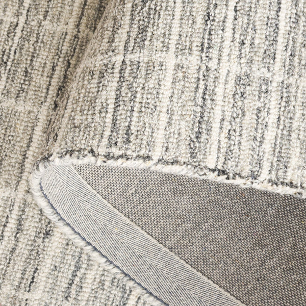 Safavieh Ebony Luxurious Modern Elegance Runner Rug In Soft Ivory And Beige For Timeless Home Décor Grey ,Ivory 85% Wool,15% Cotton Ebn139g-29