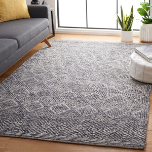 Safavieh Ebony 204 Hand Tufted Geometric Rug Charcoal / Ivory 5' x 8'