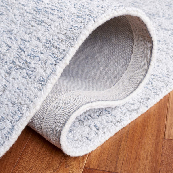 Safavieh Ebony 205 Hand Tufted Traditional Rug Grey / Ivory 5' x 8'