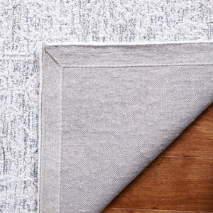 Safavieh Ebony 205 Hand Tufted Traditional Rug Grey / Ivory 4' x 6'