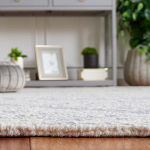 Safavieh Ebony 206 Hand Tufted Traditional Rug Grey / Ivory 5' x 8'