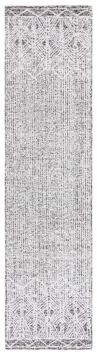 Safavieh Ebony 210 Hand Tufted Traditional Rug Ivory / Black 8' x 10'