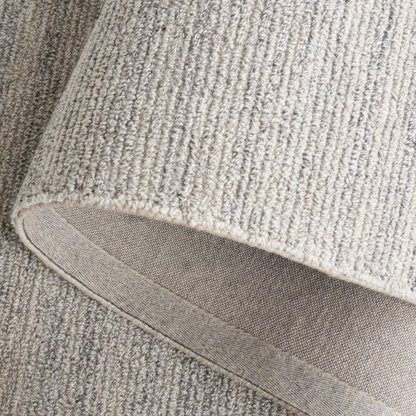 Safavieh Ebony 214 Hand Tufted Modern Rug Silver / Grey 5' x 8'