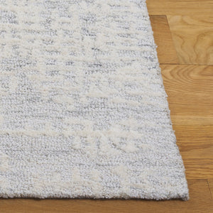 Safavieh Ebony Hand-tufted Area Rug - Luxurious Wool And Cotton Blend, Perfect For Modern Home Décor Silver ,Ivory 80% Wool,20% Cotton Ebn216g-4