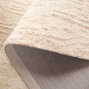 Safavieh Ebony Handcrafted Area Rug - Timeless Elegance, Artisan-tufted Wool & Cotton For Cozy Interiors Beige ,Ivory Wool & Cotton Ebn231b-3