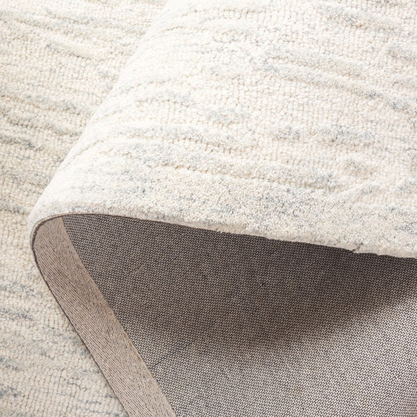 Safavieh Ebony Handcrafted Area Rug - Timeless Elegance, Artisan-tufted Wool & Cotton For Cozy Interiors Blue ,Ivory Wool & Cotton Ebn231m-6