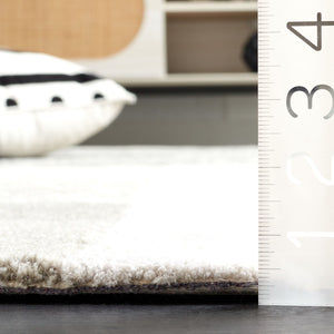 Safavieh Ebony 252 EBN252 Hand Tufted Modern Rug Black / Ivory EBN252Z-8