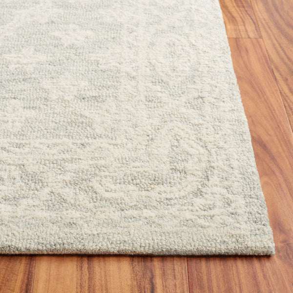 Safavieh Ebony 307 EBN307 Hand Tufted  Rug Ivory / Light Blue EBN307L-8