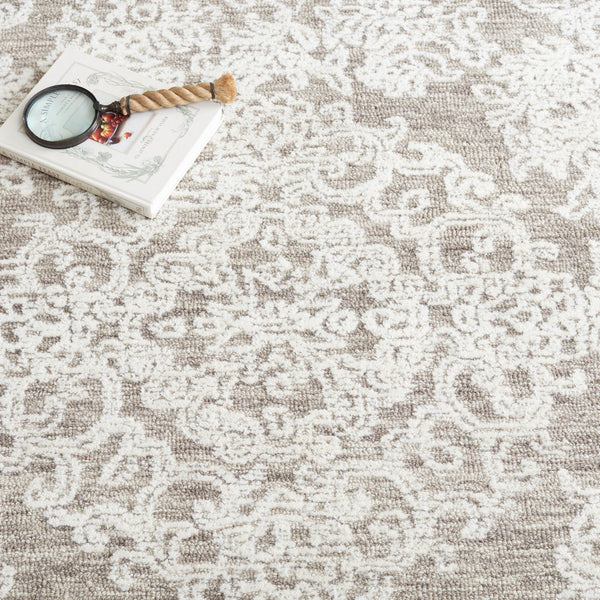 Safavieh Ebony 308 EBN308 Hand Tufted  Rug Ivory / Dark Grey EBN308H-8