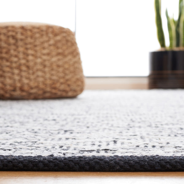 Safavieh Ebony 313 Flatweave  Rug EBN313Z-6