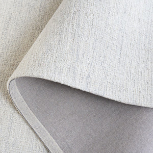 Safavieh Ebony 353 Hand Tufted  Rug Light Grey / Ivory 6' x 6' Round