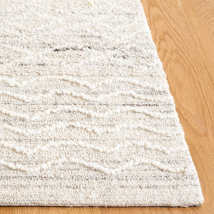 Safavieh Ebony 356 EBN356 Hand Tufted  Rug Light Grey / Ivory EBN356F-8