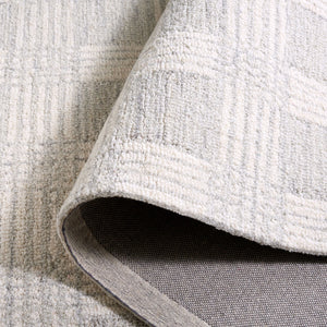 Safavieh Ebony 358 Checkered Hand Tufted  Rug Light Grey / Ivory 6' x 6' Round