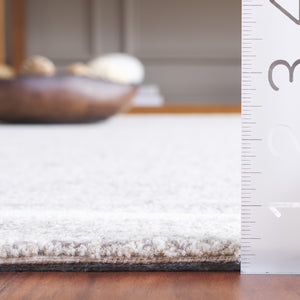 Safavieh Ebony Hand-tufted Wool-cotton Blend Runner Rug - Luxurious Style For Modern Home Décor Elegance Grey ,Ivory 80% Wool,20% Cotton Ebn363f-6sq