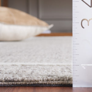 Safavieh Ebony Hand-tufted Area Rug - Luxurious Wool Blend In Elegant Grey And Ivory For Modern Spaces Grey ,Ivory 80% Wool,20% Cotton Ebn364f-3