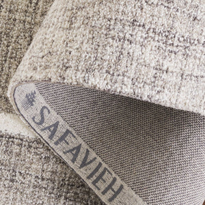 Safavieh Ebony Hand-tufted Area Rug - Luxurious Wool Blend In Elegant Grey And Ivory For Modern Spaces Grey ,Ivory 80% Wool,20% Cotton Ebn364f-3