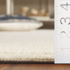 Safavieh Ebony Luxurious Hand-tufted Area Rug In Elegant Ivory And Beige For Timeless Living Room Style Grey ,Ivory Wool And Cotton Ebn425f-6sq