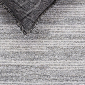 Safavieh Ebony Hand Tufted Area Rug - Luxurious Runner For Hallways, Crafted In India With Premium Materials Grey ,Ivory 80% Wool % 20% Cotton Ebn526f-5