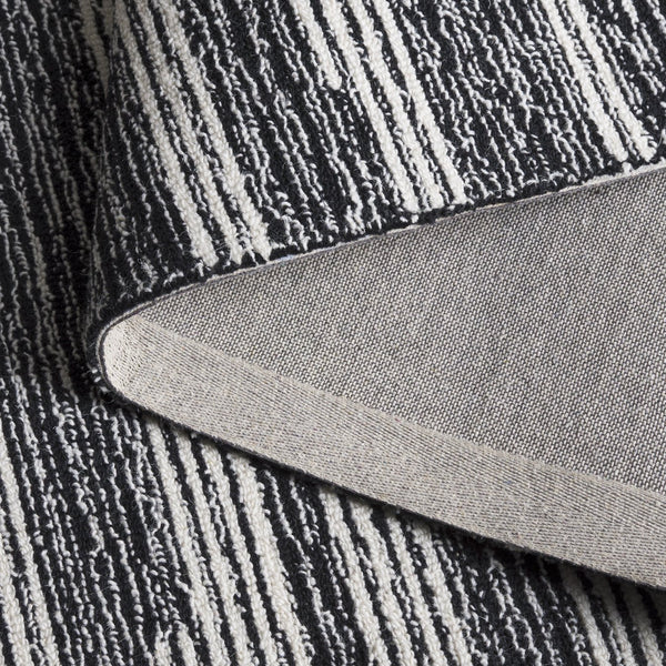 Safavieh Ebony Hand Tufted Area Rug - Luxurious Runner For Hallways, Crafted In India With Premium Materials Black ,Ivory 80% Wool % 20% Cotton Ebn526z-5