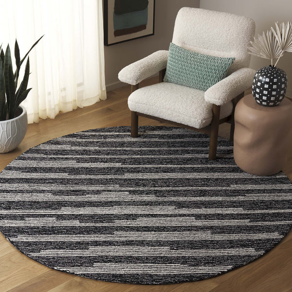 Safavieh Ebony Hand Tufted Area Rug - Luxurious Runner For Hallways, Crafted In India With Premium Materials Black ,Ivory 80% Wool % 20% Cotton Ebn526z-6r