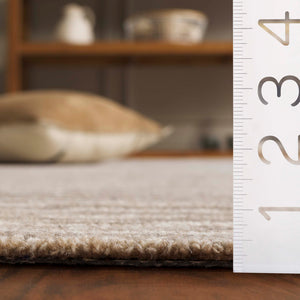 Safavieh Ebony Hand-tufted Runner Rug - Elegant Wool & Cotton Blend With Striped Motifs For Timeless Style Beige ,Ivory 80% Wool % 20% Cotton Ebn528b-5