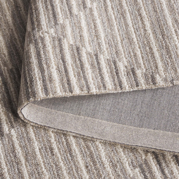 Safavieh Ebony Hand-tufted Runner Rug - Elegant Wool & Cotton Blend With Striped Motifs For Timeless Style Beige ,Ivory 80% Wool % 20% Cotton Ebn528b-5