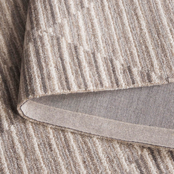 Safavieh Ebony Hand-tufted Area Rug - Luxurious Wool Blend With Elegant Diamond Motifs For Home Decor Style Beige ,Ivory 80% Wool % 20% Cotton Ebn528b-9