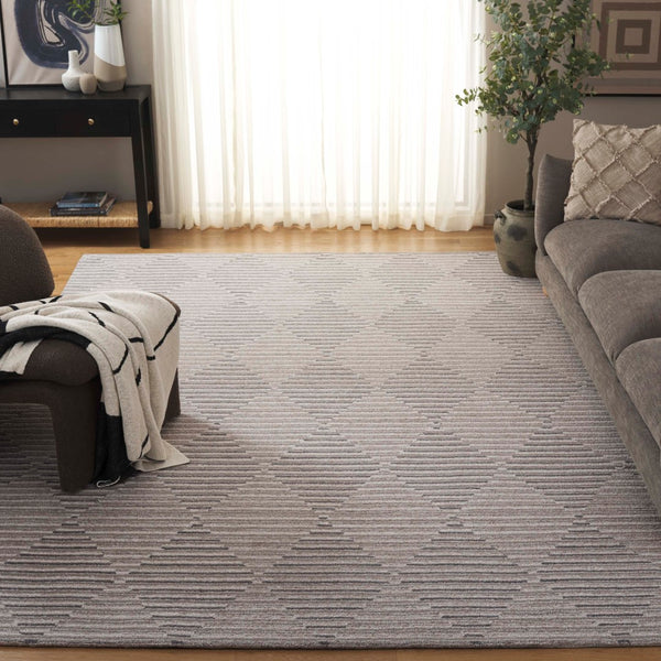 Safavieh Ebony Hand-tufted Area Rug - Luxurious Wool Blend With Elegant Diamond Motifs For Home Decor Style Beige ,Ivory 80% Wool % 20% Cotton Ebn528b-9