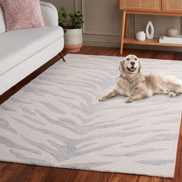 Safavieh Ebony 603 Hand Tufted  Rug EBN603F-8