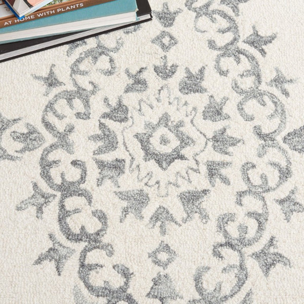 Safavieh Ebony Hand-Tufted Wool Oriental Accent Rug in Ivory and Grey for Bedroom or Entryway EBN650A-3