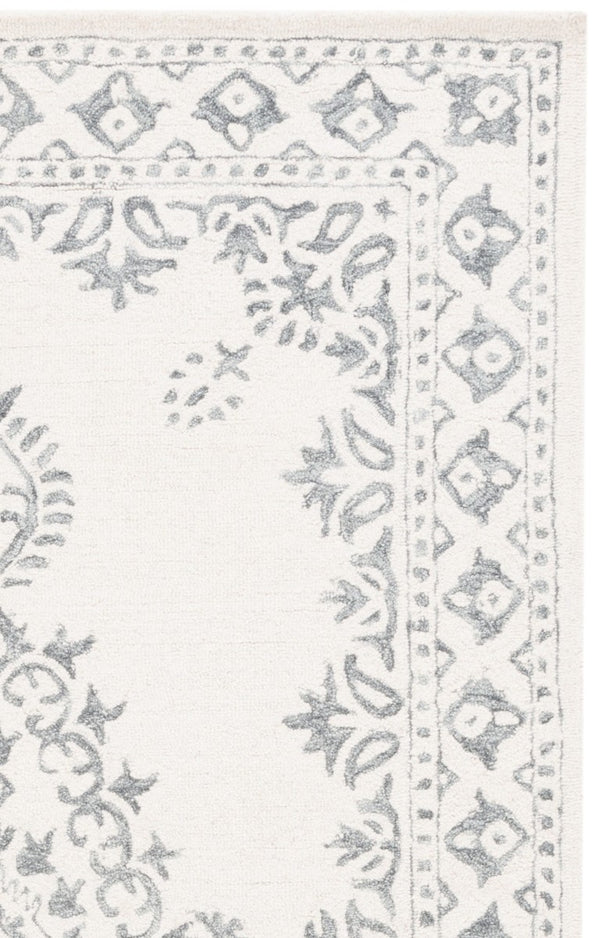 Safavieh Ebony Hand Tufted Wool Blend Oriental Area Rug Ivory Grey Geometric Living Room EBN650A-5