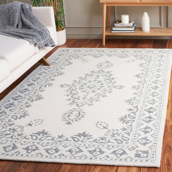 Safavieh Ebony Hand-Tufted Wool Blend Oriental Area Rug Ivory Grey Traditional Living Room EBN650A-6