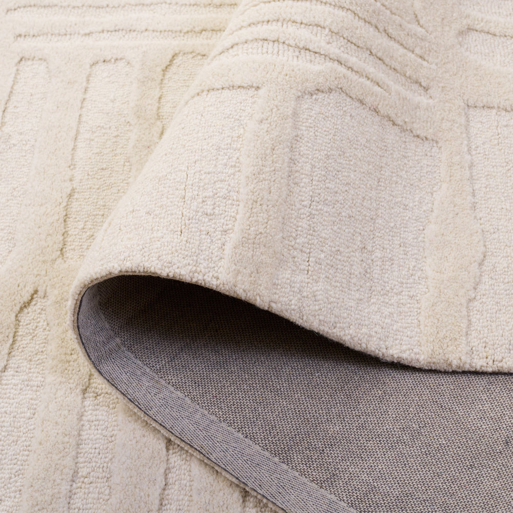 Safavieh Ebony Hand-Tufted Ivory Wool-Cotton Rug — Plush 1/2" Pile, Subtle Organic Pattern, Durable Elegance 3'-0" x 5'-0" EBN819A-3