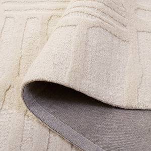 Safavieh Ebony Hand-Tufted Ivory Wool-Cotton Rug — Plush 1/2" Pile, Subtle Organic Pattern, Durable Elegance 3'-0" x 5'-0" EBN819A-3