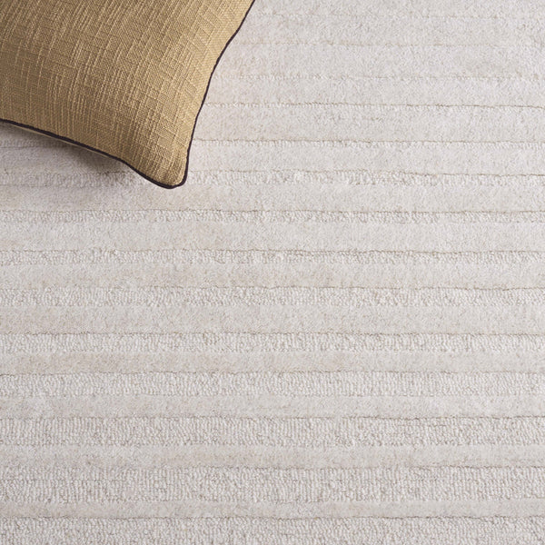 Safavieh Ebony Hand-tufted Runner Rug - Luxurious Wool And Cotton Blend, Timeless Elegance For Any Space Ivory Wool & Cotton Ebn820a-5