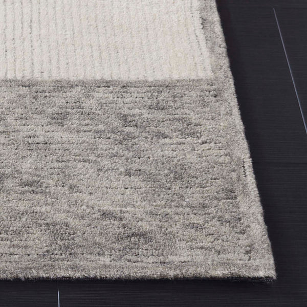 Safavieh Ebony Wool & Cotton Runner Rug – Handcrafted Elegance With Modern Checkerboard Design For Luxury Homes Ivory ,Grey Wool & Cotton Ebn824f-5