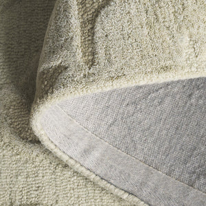 Safavieh Ebony Hand‑Tufted Green Wool-Cotton Rug — Minimalist Low‑Pile Accent For Small Spaces, Durable Comfort 3'-0" x 5'-0" EBN856Y-3