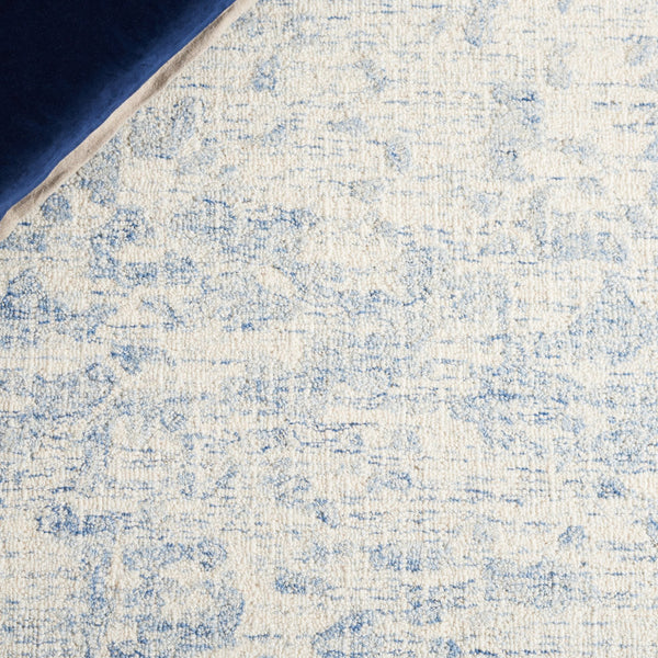 Safavieh Ebony Hand-tufted 5' X 8' Area Rug In Ivory & Blue – Elegant Abstract Design For Any Space Ivory ,Blue 80% Wool,20% Cotton Ebn904a-5