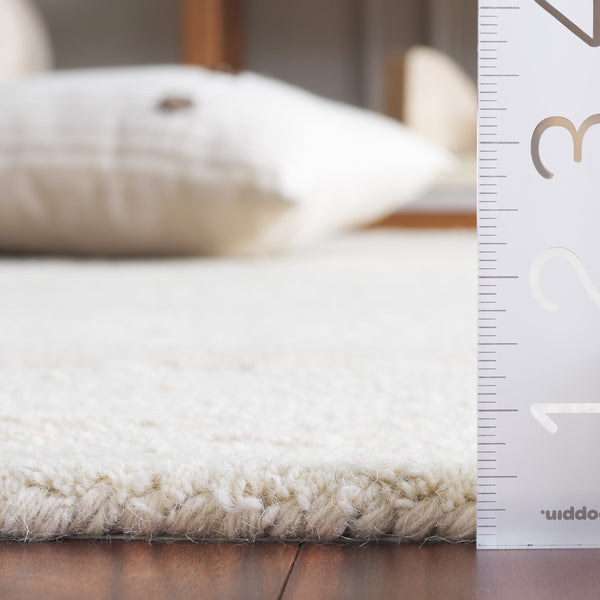 Safavieh Ebony Modern Hand-tufted Area Rug In Warm Neutral Tones - Luxurious Wool And Cotton Blend Beige 80% Wool,20% Cotton Ebn914b-6sq