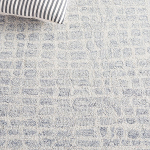 Safavieh Ebony Luxurious Hand-tufted Area Rug In Elegant Ivory & Light Blue - Enhance Your Home Decor Today! Ivory ,Light Blue 80% Wool,20% Cotton Ebn920l-6