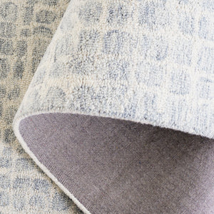 Safavieh Ebony Luxurious Hand-tufted Area Rug In Elegant Ivory & Light Blue - Enhance Your Home Decor Today! Ivory ,Light Blue 80% Wool,20% Cotton Ebn920l-6