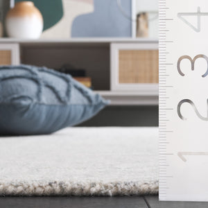 Safavieh Ebony Hand-tufted Area Rug - Modern Grey Ivory Design For Stylish Home Decor & Lasting Comfort Grey ,Ivory 80% Wool,20% Cotton Ebn926f-5