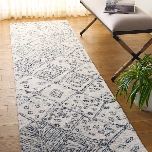Safavieh Ebony Hand-tufted Runner Rug - Luxurious Wool & Cotton Blend, Modern Ivory And Grey Design, India Ivory ,Grey 80% Wool,20% Cotton Ebn929a-29